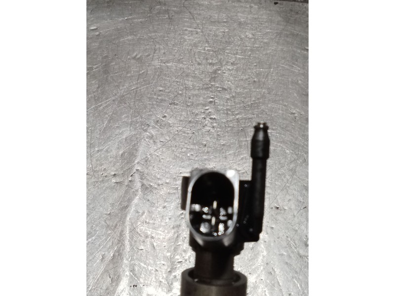 Recambio de inyector para bmw x3 (e83) 3.0 d referencia OEM IAM 779272106 0445115070 BOSCH