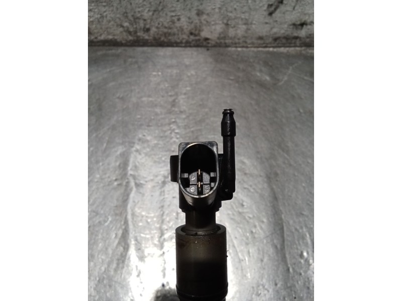 Recambio de inyector para bmw x3 (e83) 3.0 d referencia OEM IAM 779272106 0445115070 BOSCH