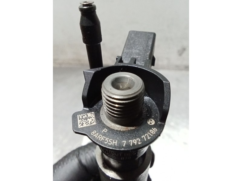 Recambio de inyector para bmw x3 (e83) 3.0 d referencia OEM IAM 779272106 0445115070 BOSCH