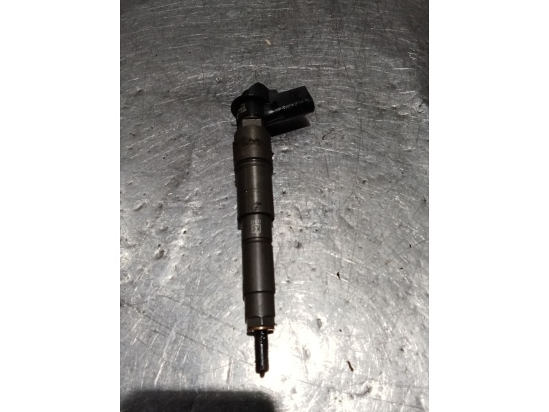 Recambio de inyector para bmw x3 (e83) 3.0 d referencia OEM IAM 779272106 0445115070 BOSCH