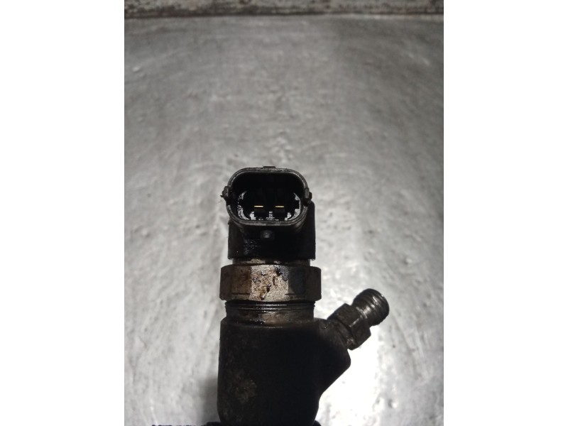 Recambio de inyector para fiat doblo monospace (119_, 223_) 1.3 jtd referencia OEM IAM 0445110183 BOSCH 2006