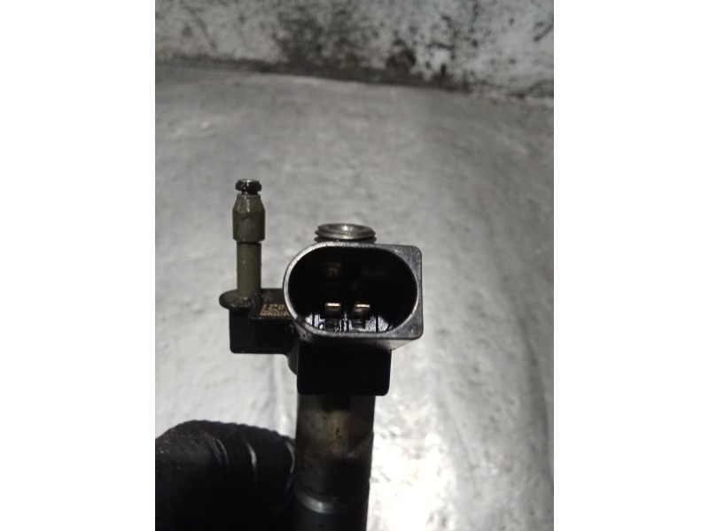 Recambio de inyector para bmw 5 (e60) 520 d referencia OEM IAM 779787705 0445116 BOSCH