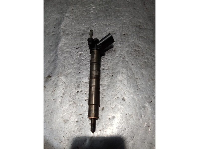 Recambio de inyector para bmw 5 (e60) 520 d referencia OEM IAM 779787705 0445116 BOSCH