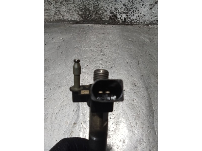 Recambio de inyector para bmw 5 (e60) 520 d referencia OEM IAM 779787705 0445116 BOSCH