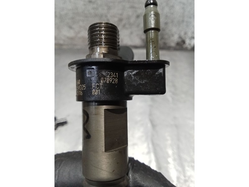 Recambio de inyector para bmw 5 (e60) 520 d referencia OEM IAM 779787705 0445116 BOSCH