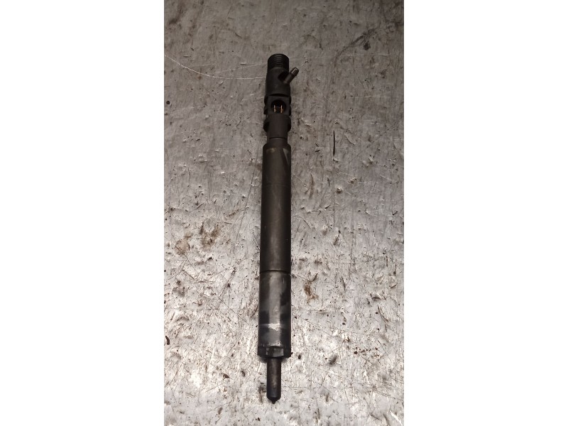 Recambio de inyector para ssangyong rodius i 2.7 xdi referencia OEM IAM A6650170221  DELPHI