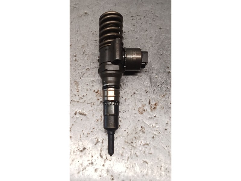 Recambio de inyector para seat leon (1p1) 2.0 tdi 16v referencia OEM IAM 03G130073G 0414720404 BOSCH 05