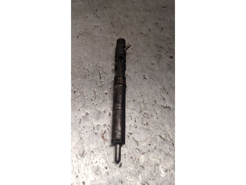 Recambio de inyector para kia carnival ii (gq) 2.9 crdi referencia OEM IAM 338004X500 EJBR02301Z DELPHI