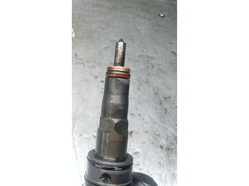 Recambio de inyector para skoda octavia ii (1z3) 1.9 tdi referencia OEM IAM 038130073AG 0414720215 BOSCH