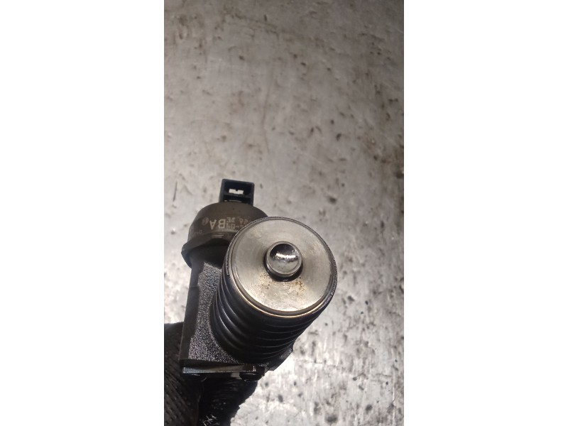 Recambio de inyector para skoda octavia ii (1z3) 1.9 tdi referencia OEM IAM 038130073AG 0414720215 BOSCH