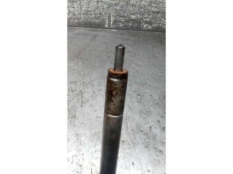 Recambio de inyector para citroën c4 picasso i monospace (ud_) 2.0 hdi 138 referencia OEM IAM 9658194180  SIEMENS