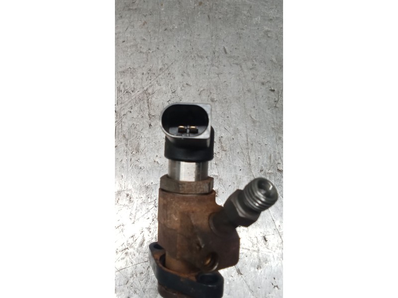 Recambio de inyector para citroën c4 picasso i monospace (ud_) 2.0 hdi 138 referencia OEM IAM 9658194180  SIEMENS