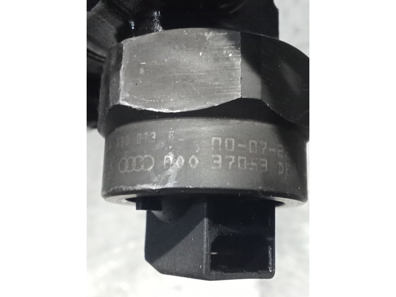 Recambio de inyector para skoda superb (3u4) classic referencia OEM IAM 038130073F 0414720007 BOSCH