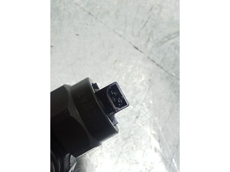 Recambio de inyector para volkswagen passat b5.5 (3b3) 1.9 tdi referencia OEM IAM 038130073AA 0414720028 