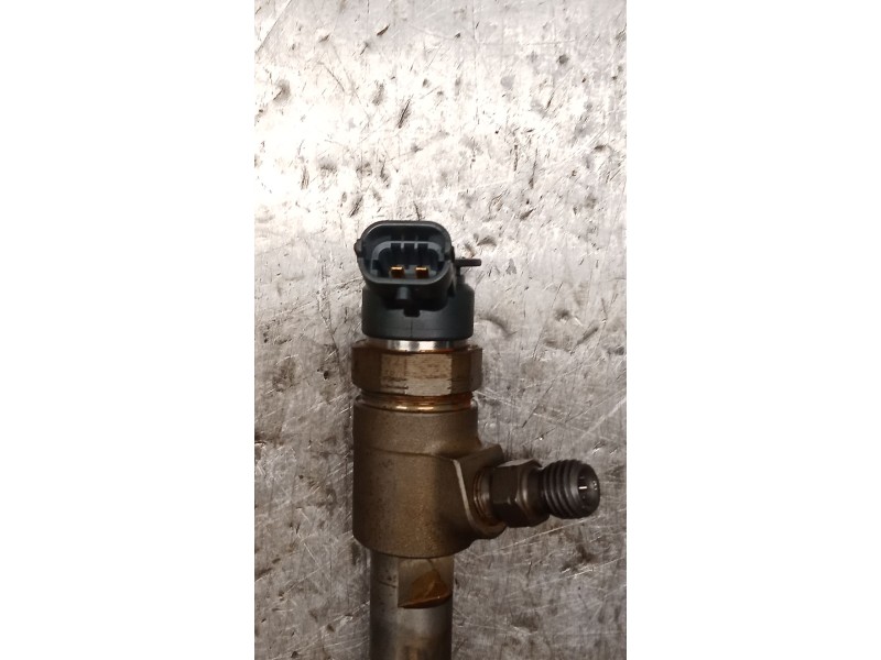 Recambio de inyector para peugeot 308 i (4a_, 4c_) 1.6 hdi referencia OEM IAM 870692 0445110340 BOSCH