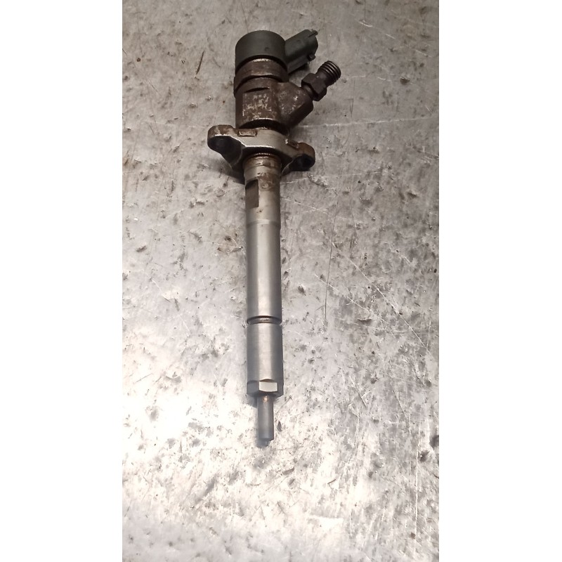 Recambio de inyector para citroën jumpy ii furgoneta 1.6 hdi 90 16v referencia OEM IAM 606680 0445110239 BOSCH