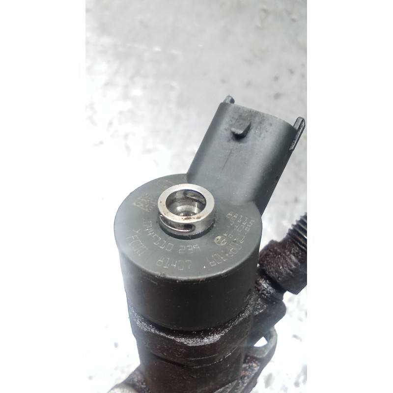 Recambio de inyector para citroën jumpy ii furgoneta 1.6 hdi 90 16v referencia OEM IAM 606680 0445110239 BOSCH