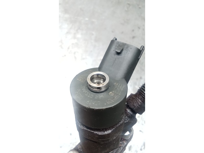 Recambio de inyector para citroën jumpy ii furgoneta 1.6 hdi 90 16v referencia OEM IAM 606680 0445110239 BOSCH