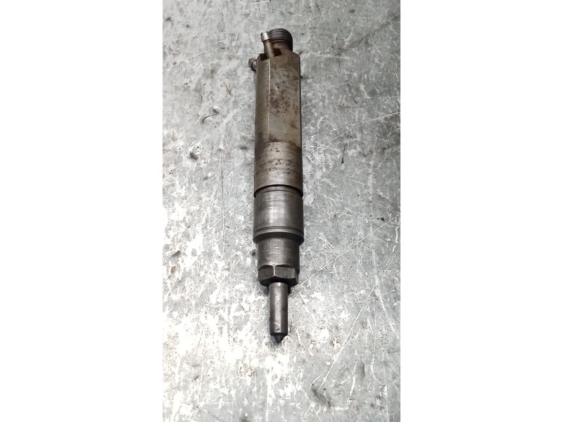 Recambio de inyector para audi a3 (8l1) 1.9 tdi referencia OEM IAM 028130201T  BOSCH