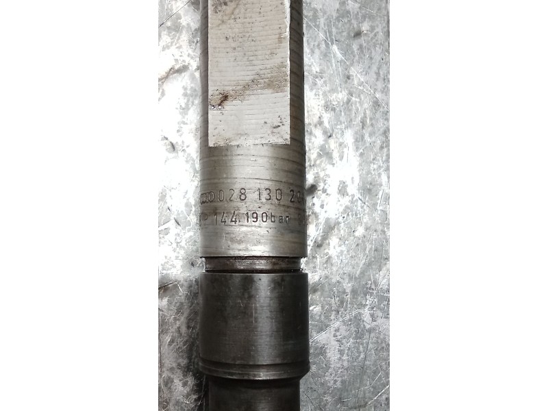 Recambio de inyector para audi a3 (8l1) 1.9 tdi referencia OEM IAM 028130201T  BOSCH