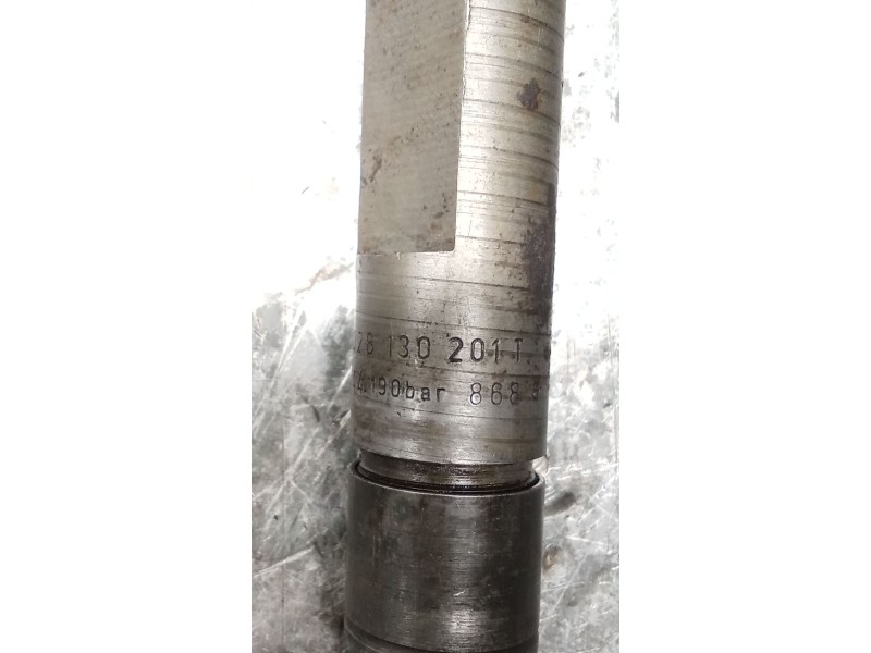 Recambio de inyector para audi a3 (8l1) 1.9 tdi referencia OEM IAM 028130201T  BOSCH