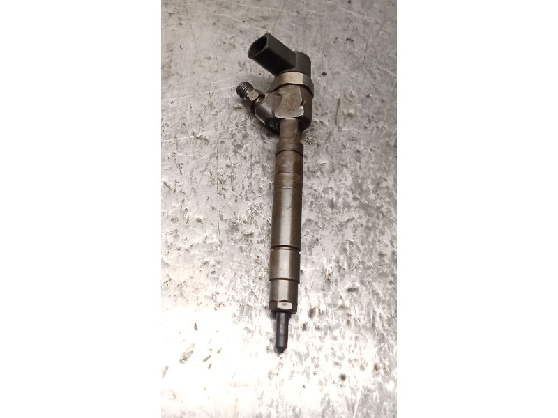 Recambio de inyector para mercedes-benz sprinter 02.00  caja abierta 311 cdi (903.611-612-613) referencia OEM IAM A6110701687 09