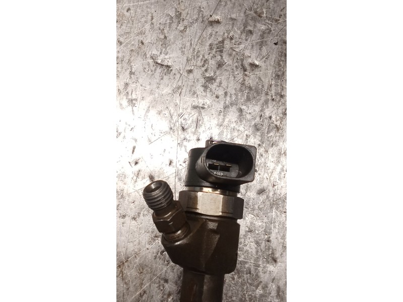 Recambio de inyector para mercedes-benz sprinter 02.00  caja abierta 311 cdi (903.611-612-613) referencia OEM IAM A6110701687 09