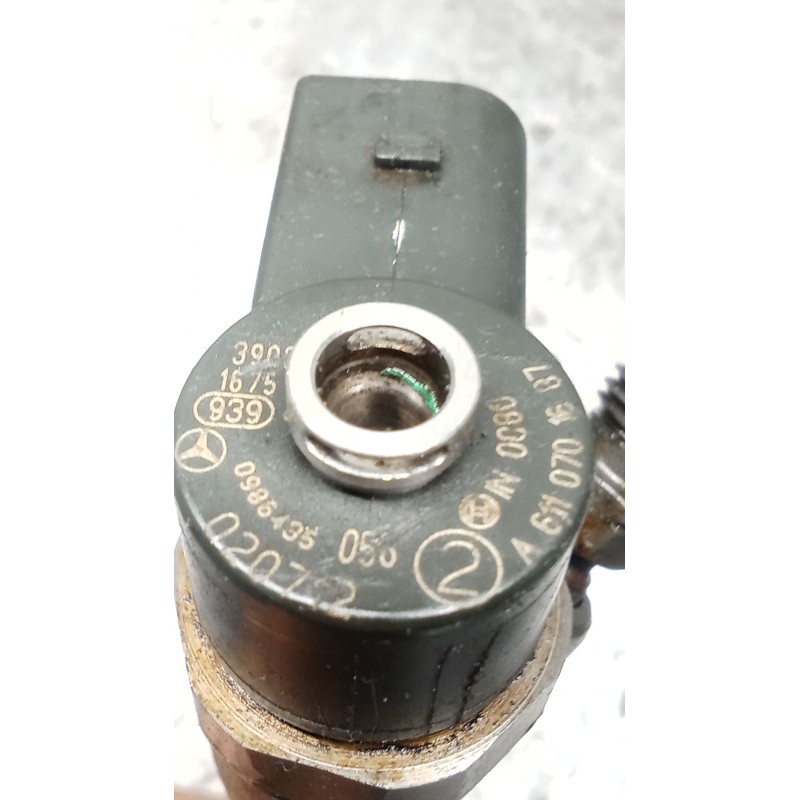 Recambio de inyector para mercedes-benz sprinter 02.00  caja abierta 311 cdi (903.611-612-613) referencia OEM IAM A6110701687 09