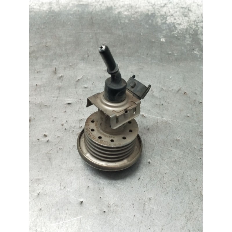 Recambio de inyector para land rover discovery v (l462) 2.0 sd4 4x4 referencia OEM IAM 04440210433 02023913 ADBLUE