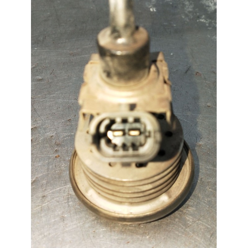 Recambio de inyector para land rover discovery v (l462) 2.0 sd4 4x4 referencia OEM IAM 04440210433 02023913 ADBLUE