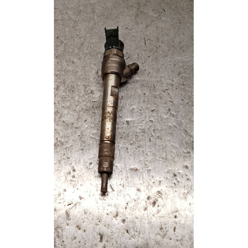 Recambio de inyector para land rover discovery v (l462) 2.0 sd4 4x4 referencia OEM IAM G4D39K546BB 0445110701 BOSCH