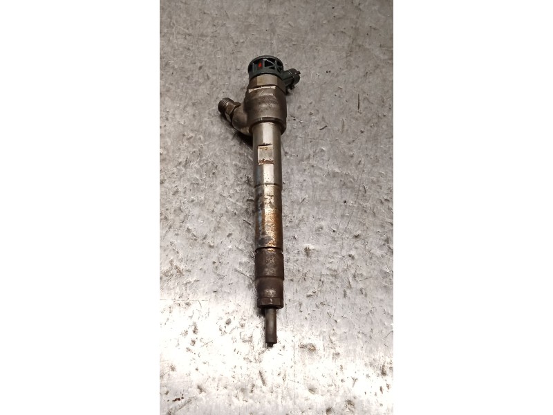 Recambio de inyector para land rover discovery v (l462) 2.0 sd4 4x4 referencia OEM IAM G4D39K546BB 0445110701 BOSCH