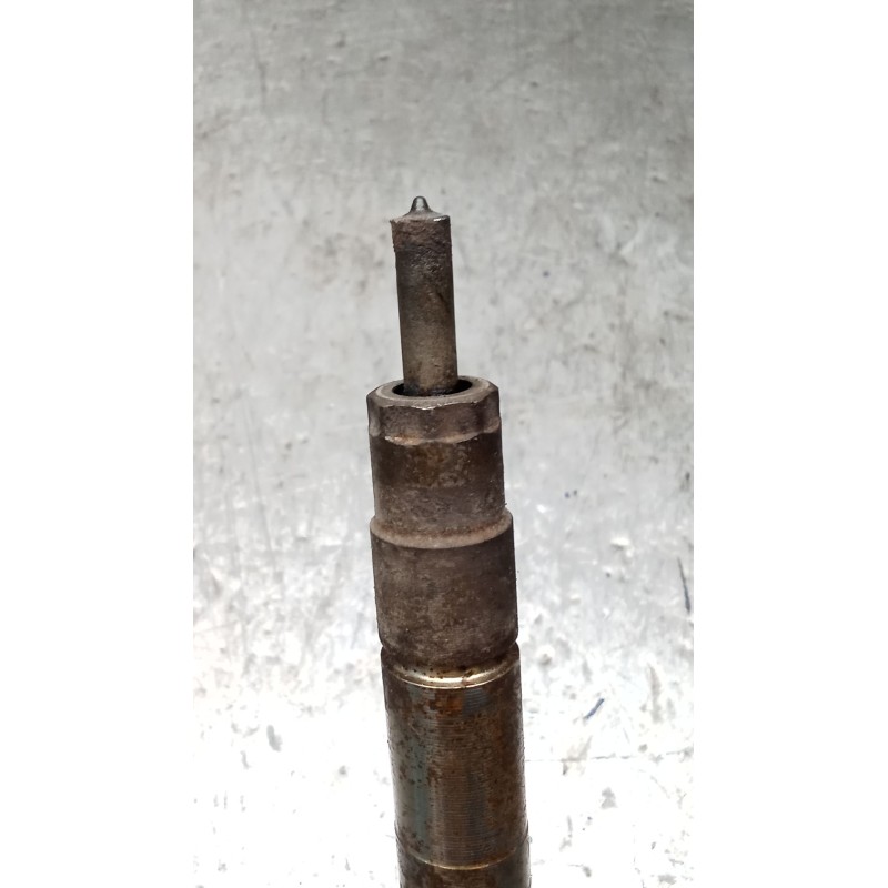 Recambio de inyector para land rover discovery v (l462) 2.0 sd4 4x4 referencia OEM IAM G4D39K546BB 0445110701 BOSCH