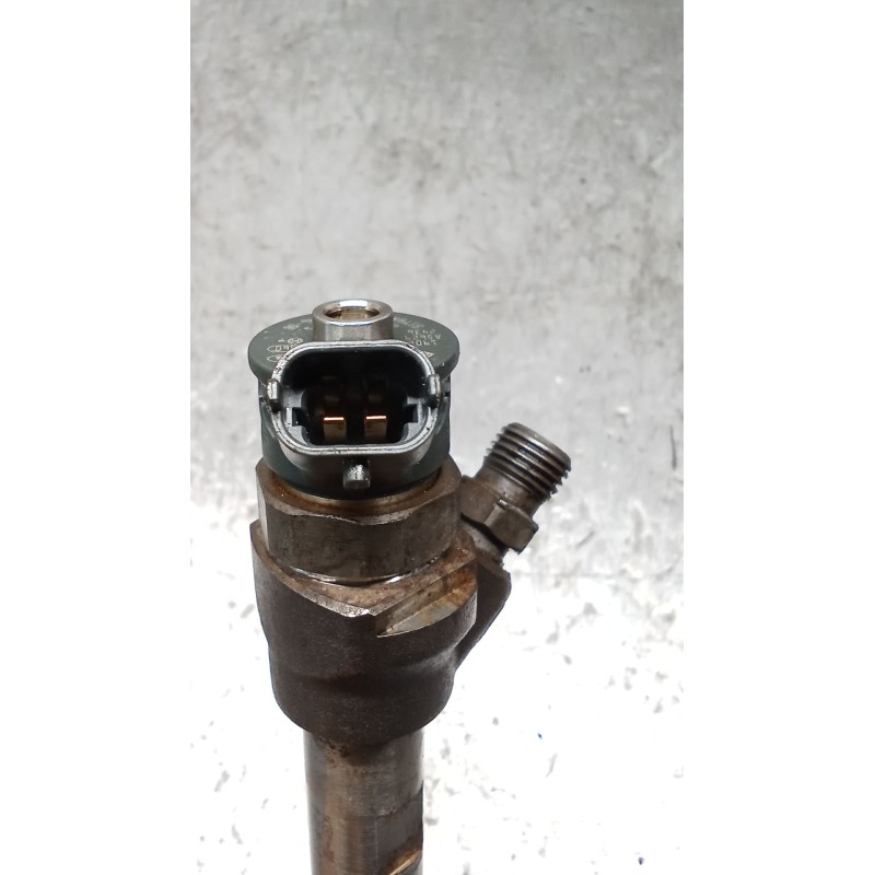 Recambio de inyector para land rover discovery v (l462) 2.0 sd4 4x4 referencia OEM IAM G4D39K546BB 0445110701 BOSCH