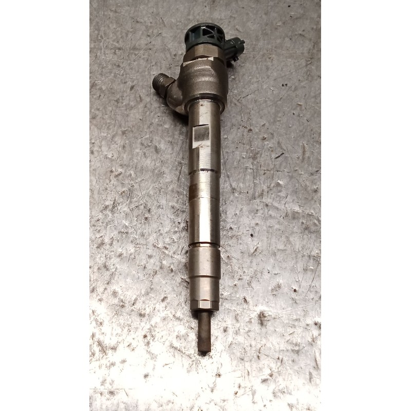 Recambio de inyector para land rover discovery v (l462) 2.0 sd4 4x4 referencia OEM IAM G4D39K546BB 0445110701 BOSCH