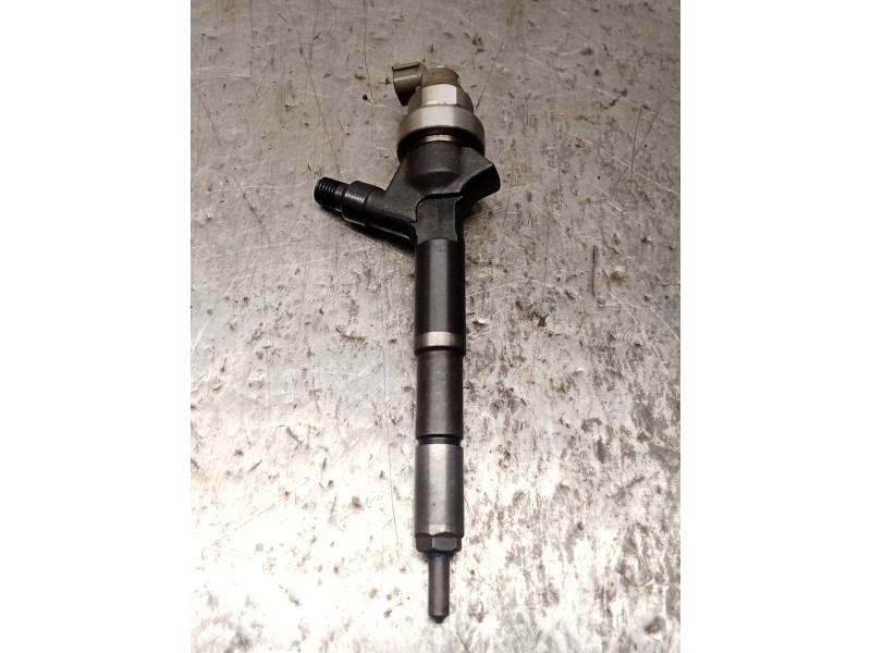 Recambio de inyector para opel astra j lim. cosmo referencia OEM IAM 3973762703 DENSO J/2010