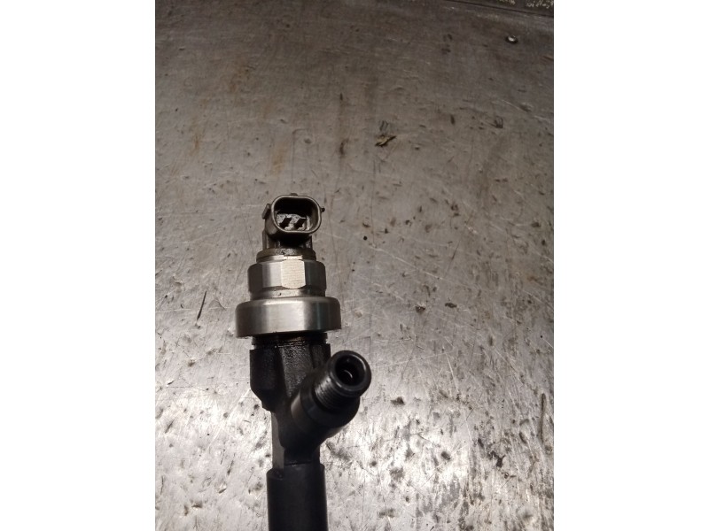 Recambio de inyector para opel astra j lim. cosmo referencia OEM IAM 3973762703 DENSO J/2010