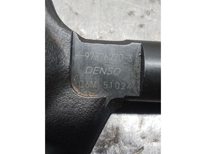 Recambio de inyector para opel astra j lim. cosmo referencia OEM IAM 3973762703 DENSO J/2010