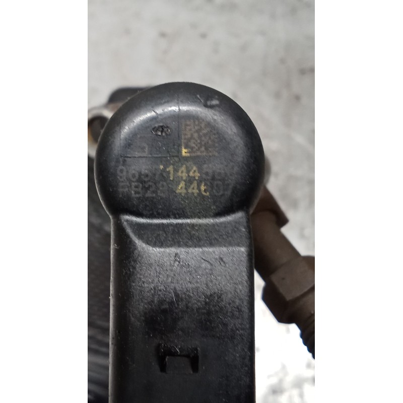 Recambio de inyector para peugeot 407 sw (6e_, 6d_) 2.0 hdi 135 referencia OEM IAM 9657144580 SIEMENS 