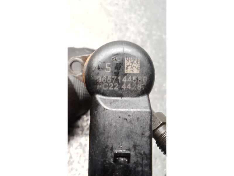 Recambio de inyector para citroën c5 ii (rc_) 2.0 hdi (rcrhrh) referencia OEM IAM 9657144580  SIEMENS