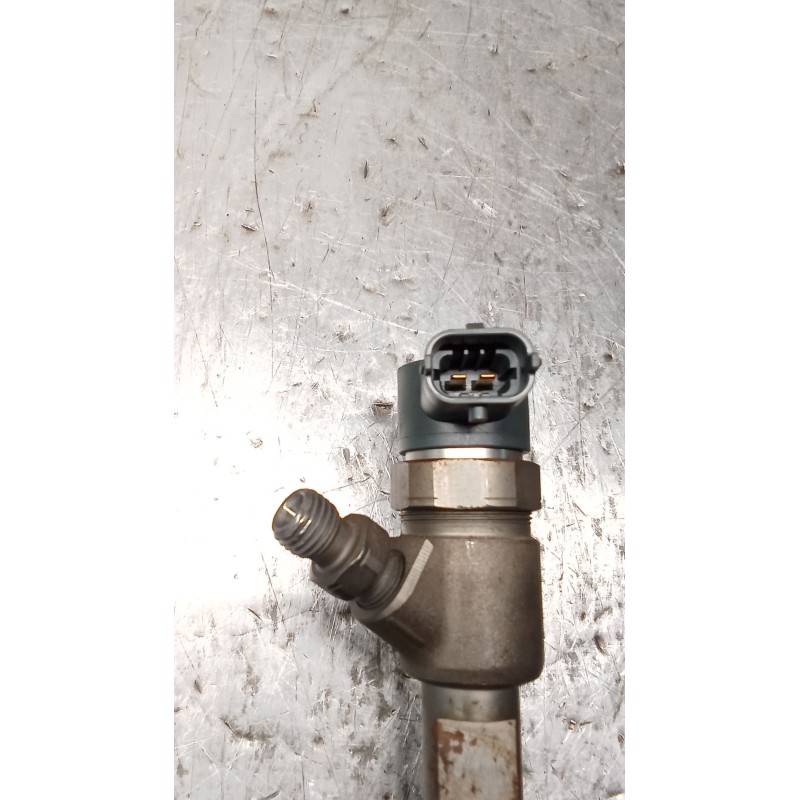 Recambio de inyector para opel corsa e color edition ecoflex referencia OEM IAM 0445110 618  BOSCH