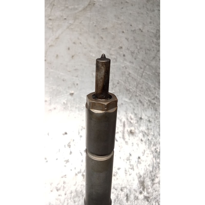 Recambio de inyector para opel corsa e color edition ecoflex referencia OEM IAM 0445110 618  BOSCH