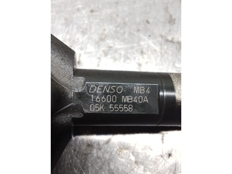 Recambio de inyector para nissan cabstar (f24m, f24w) 35.13 dci, 45.13 dci 2.5 (f24m) referencia OEM IAM 16600MB40A DENSO 06