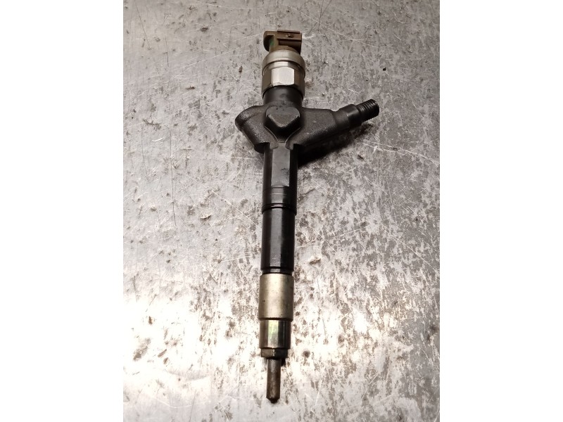 Recambio de inyector para nissan cabstar (f24m, f24w) 35.13 dci, 45.13 dci 2.5 (f24m) referencia OEM IAM 16600MB40A DENSO 06
