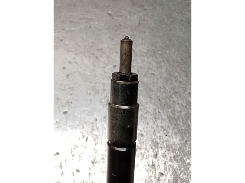 Recambio de inyector para nissan cabstar (f24m, f24w) 35.13 dci, 45.13 dci 2.5 (f24m) referencia OEM IAM 16600MB40A DENSO 06