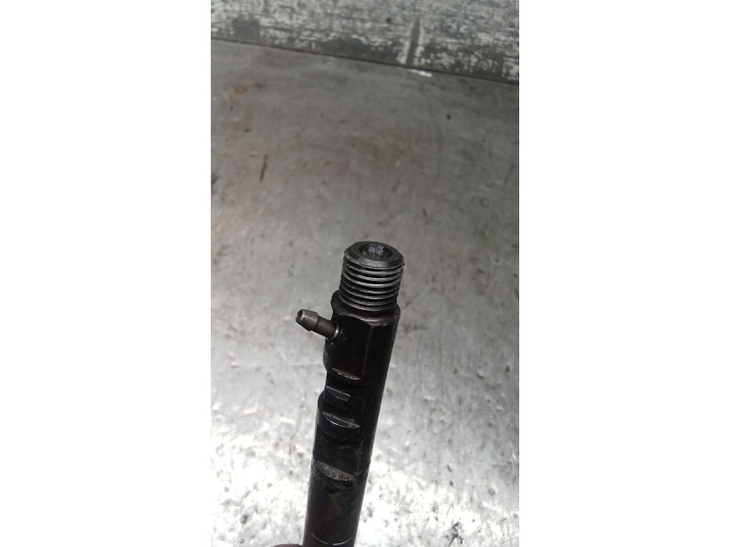 Recambio de inyector para ssangyong rodius i 2.7 xdi referencia OEM IAM A6650170221  DELPHI