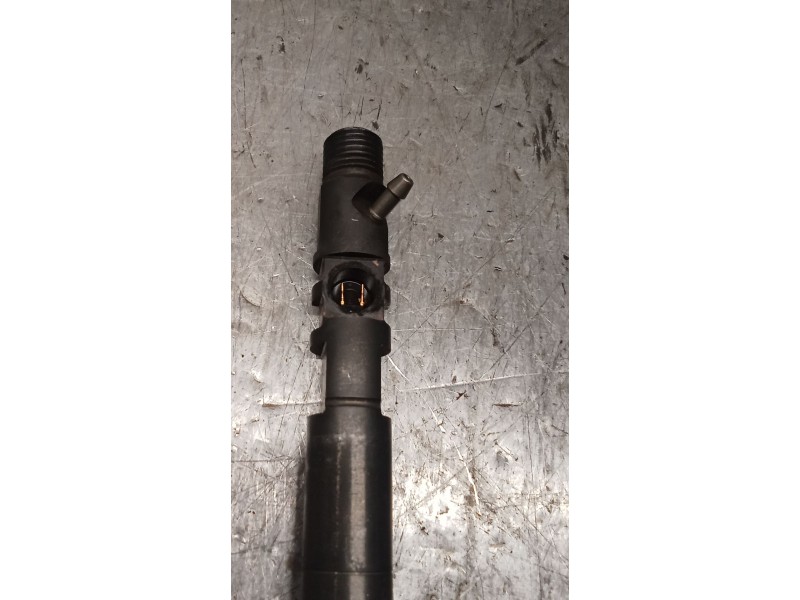 Recambio de inyector para ssangyong rodius i 2.7 xdi referencia OEM IAM A6650170221  DELPHI