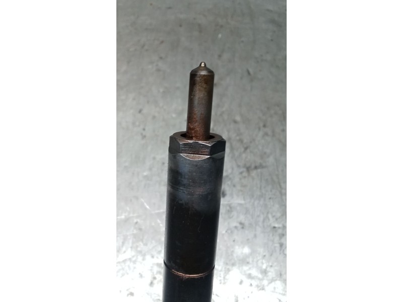 Recambio de inyector para ssangyong rodius i 2.7 xdi referencia OEM IAM A6650170221  DELPHI