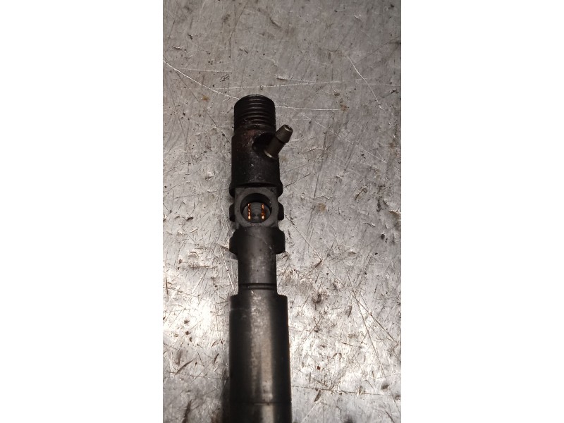 Recambio de inyector para ssangyong rodius i 2.7 xdi referencia OEM IAM A6650170221  DELPHI