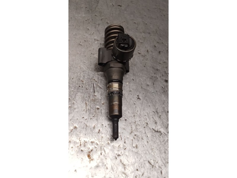 Recambio de inyector para seat leon (1p1) 2.0 tdi 16v referencia OEM IAM 03G130073G 0414720404 BOSCH 05